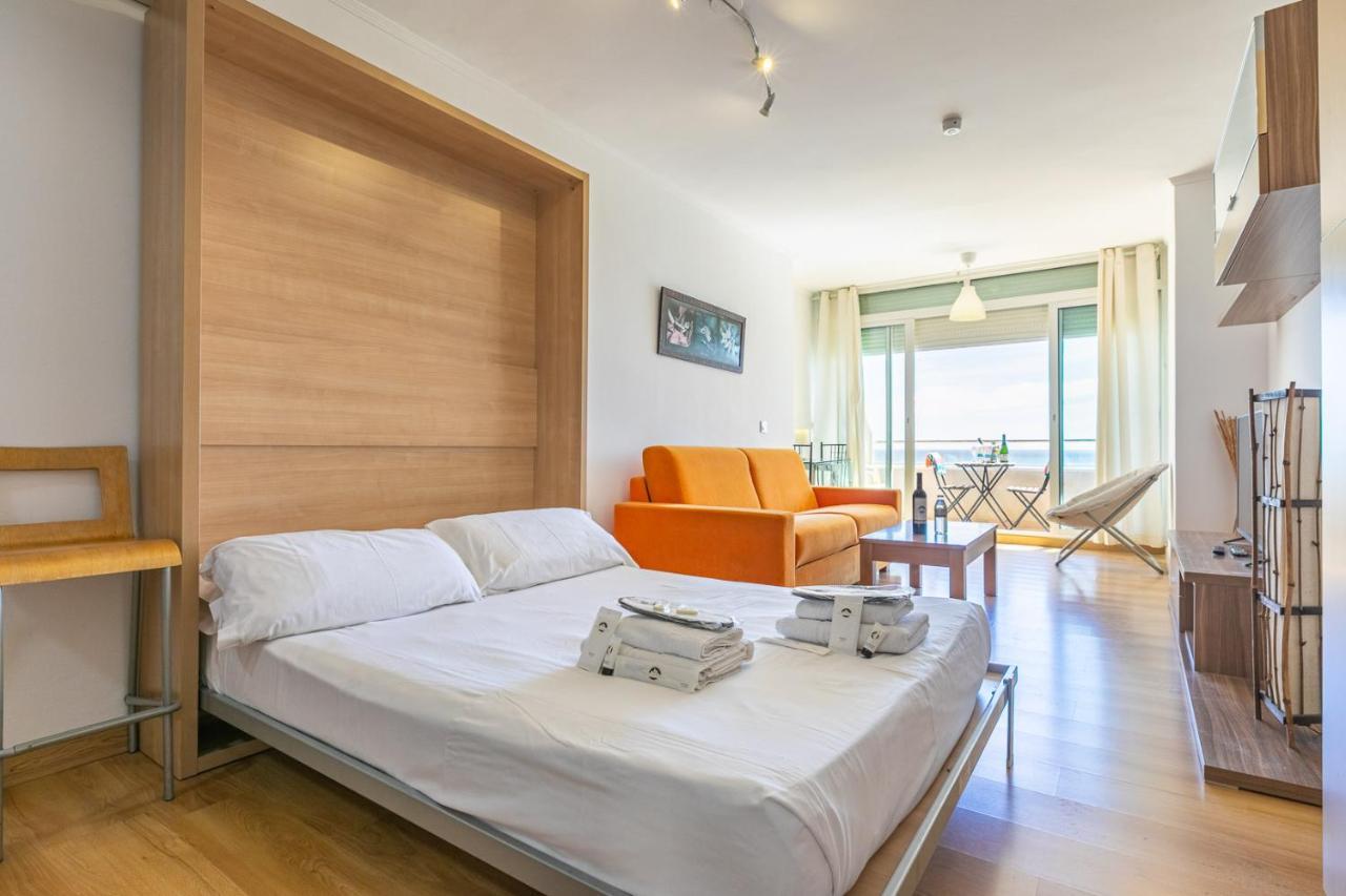 Ferienwohnung Apartamento El Velero Primera Linea Playa Torremolinos Exterior foto