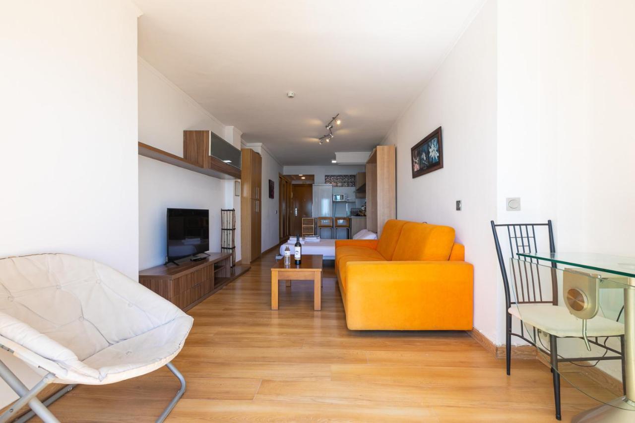 Ferienwohnung Apartamento El Velero Primera Linea Playa Torremolinos Exterior foto