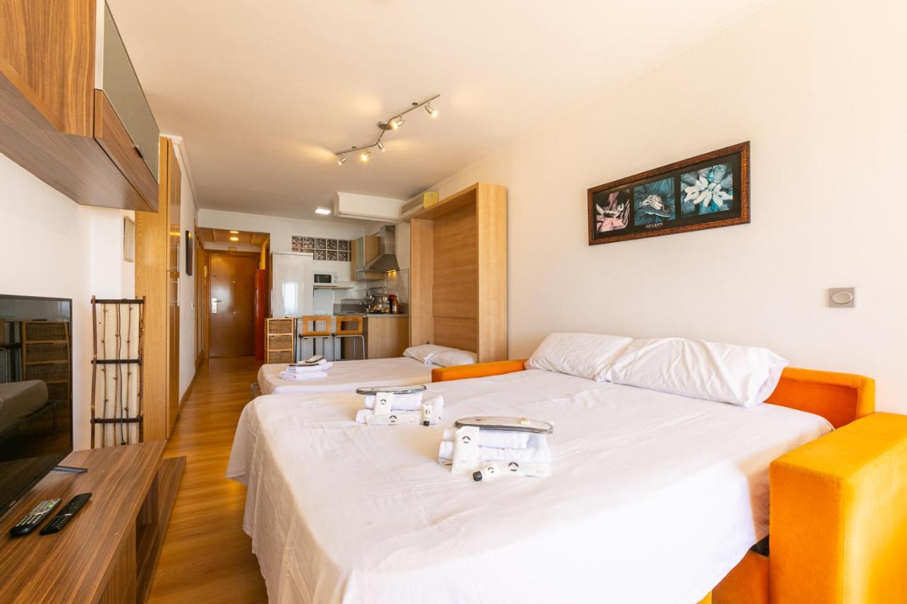 Ferienwohnung Apartamento El Velero Primera Linea Playa Torremolinos Exterior foto